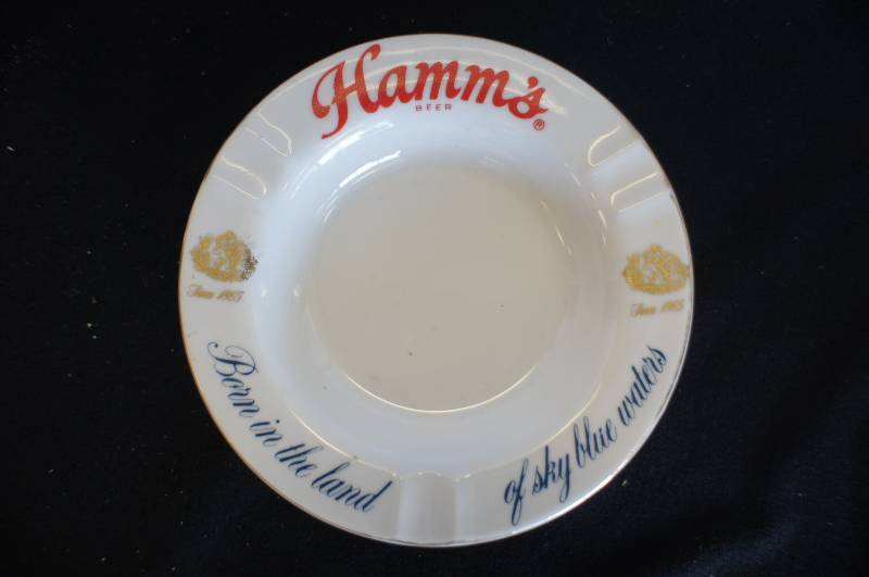 lot 116 image: Hamms Beer Porcelain Ashtray