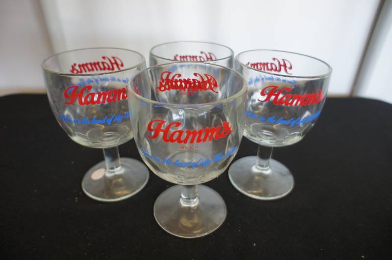 lot 125 image: Set of Four Hamms Thumbprint Mugs
