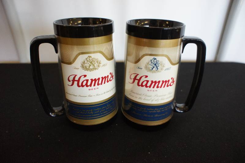 lot 128 image: (2) Hamms Thermo-serv Insulated Mugs