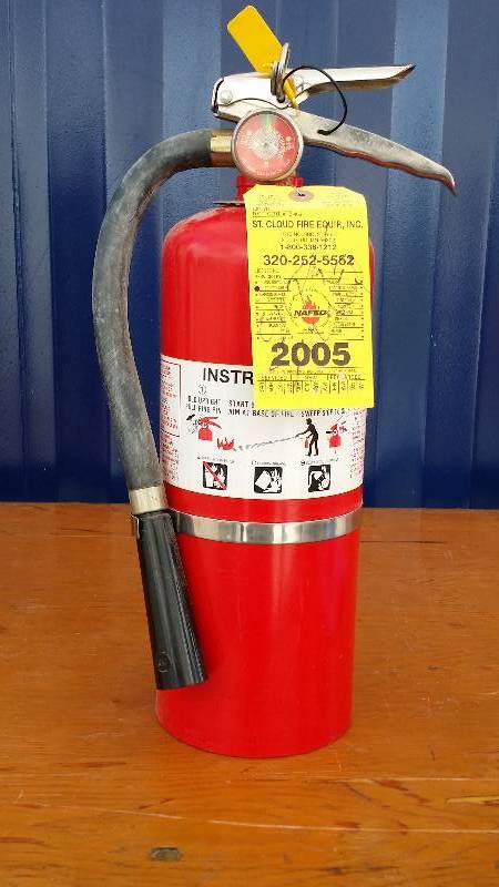 Amerex 6 lb. Regular Dry Chemical Fire Extinguisher