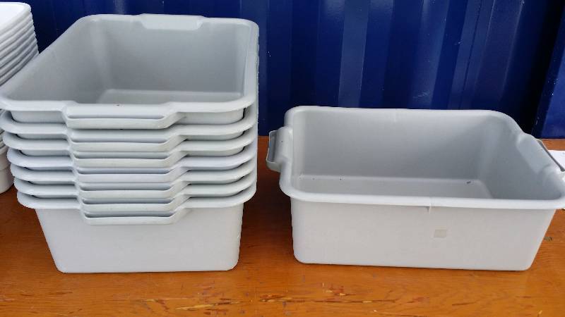 Lot of 8 Heavy Duty Plastic Tubs