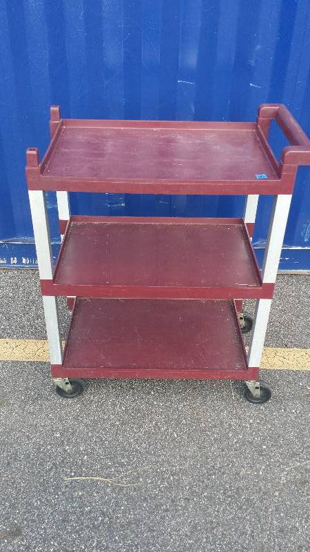 Rubbermaid Tuffmade Rubber 3 Shelf Cart