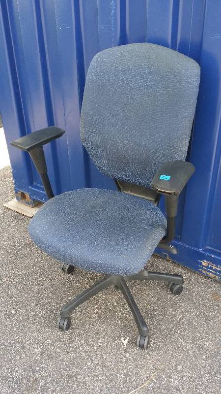 Hon Dark Blue Office Chair on Wheels