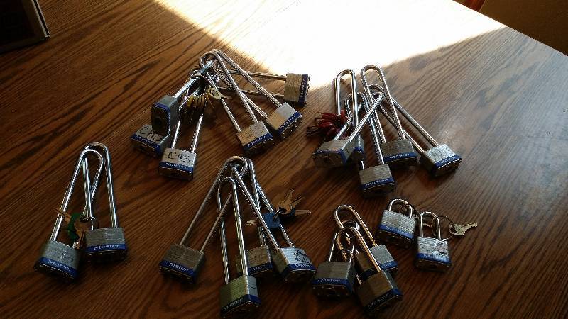 Lot of 20 Padlocks with Keys