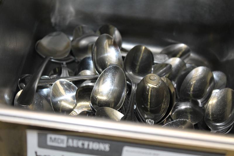 lot 532 image: Stainless Steel Container of Metal Spoons.
