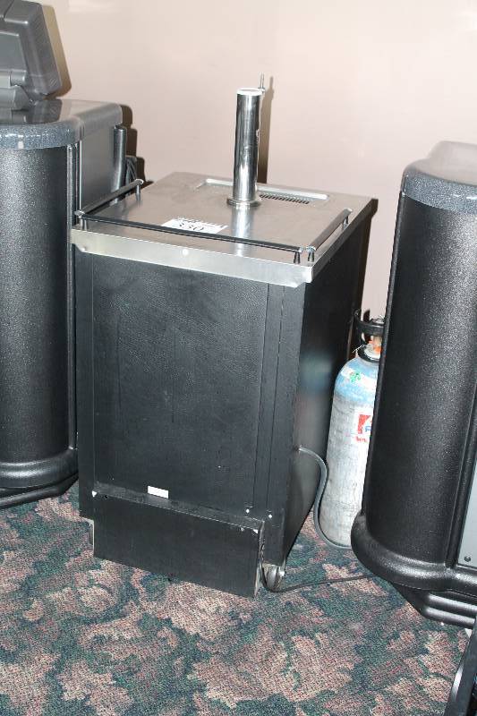 lot 330 image: Beverage-Air Keg Refrigerator wTap BlackStainless Steel 28 x 24 x 30.