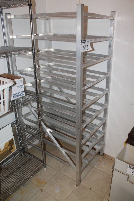 lot 655 image: Metal Speed Rack Shelving Unit 26 x 35 x 70.