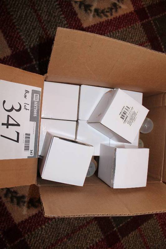 lot 347 image: Box Lot of Slow Flyer Golf Glow Sticks For Night Golf.