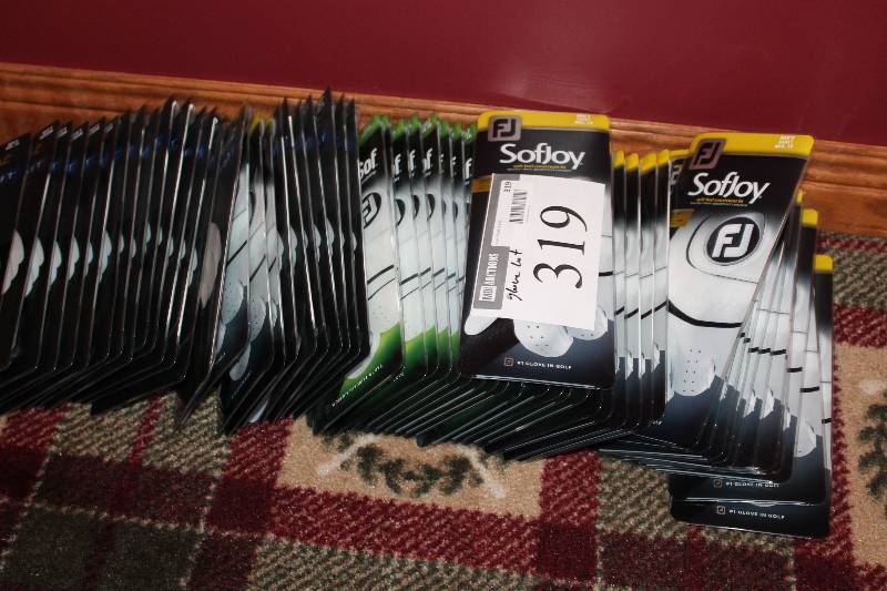 lot 319 image: Lot of Golf Gloves Including Titleist Perma Soft Footjoy Sofjoy Golf Gloves 2 Gloves Value Pack WhiteBlack.