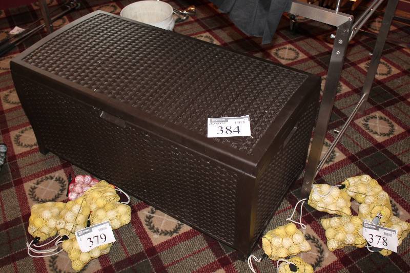 lot 384 image: Decorative Chest wFlip-Up Lid 23 x 43.5 x 22.