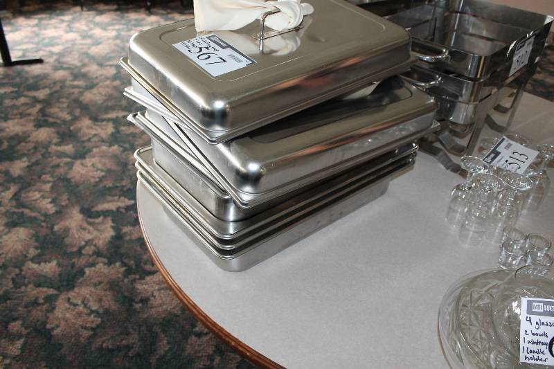lot 567 image: Lot of (8) Stainless Steel Chafing Trays & lids Trays (4) Lids (4).