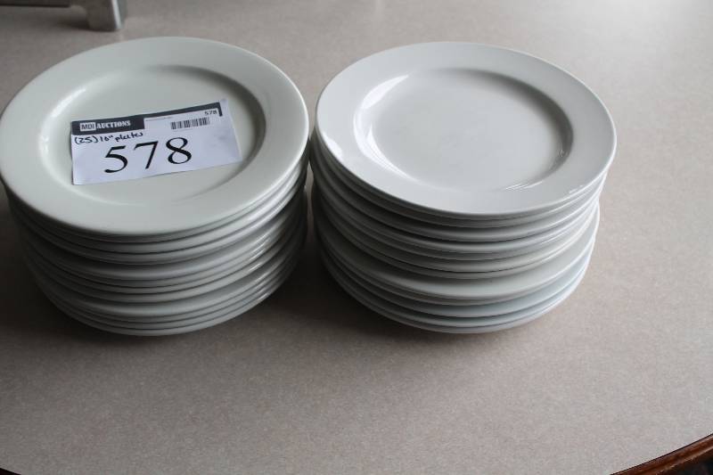 lot 578 image: Lot of (25) White Dinner Plates 10.