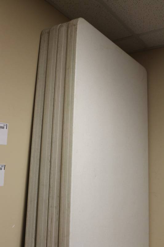 lot 610 image: Lot of (2) Plastic Folding Tabels wMetal Frame & Plastic Top 30 x 96 x 30.