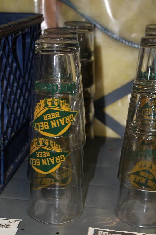 lot 627 image: Lot of (12) Grain Belt Beer Glasses.