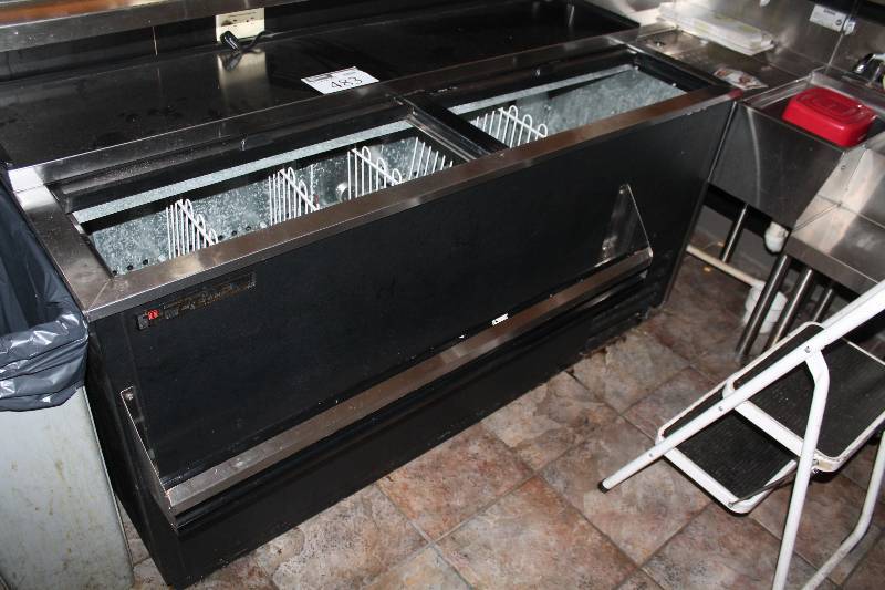 lot 483 image: True Beverage Refrigeration Unit Model TD-65-24 Includes Racks Inside 13HP 115V 64.5 x 32 x 34.