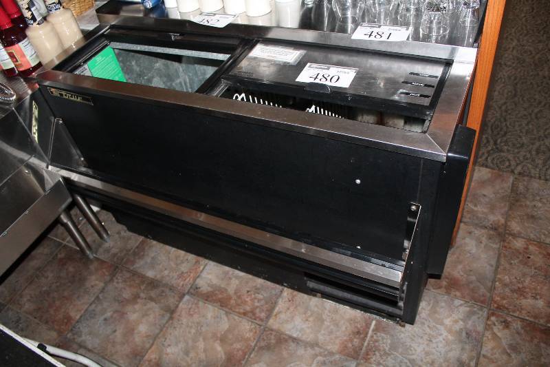 lot 480 image: True Beverage Refrigeration Unit Model TD-50-18 Includes Racks Inside 13HP 115V 51 x 30 x 33.