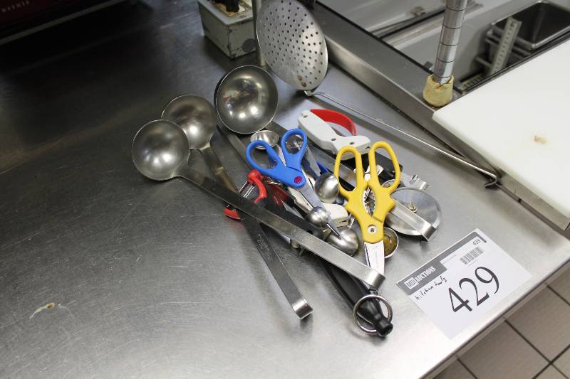 lot 429 image: Lot of Kitchen Tools Including Pizza Cutter Kitchen Shears Ladle And More.