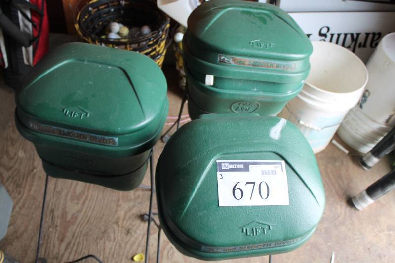 lot 670 image: Lot of (3) Plastic Sand Holders For Divet Repair wStands & Scoop.
