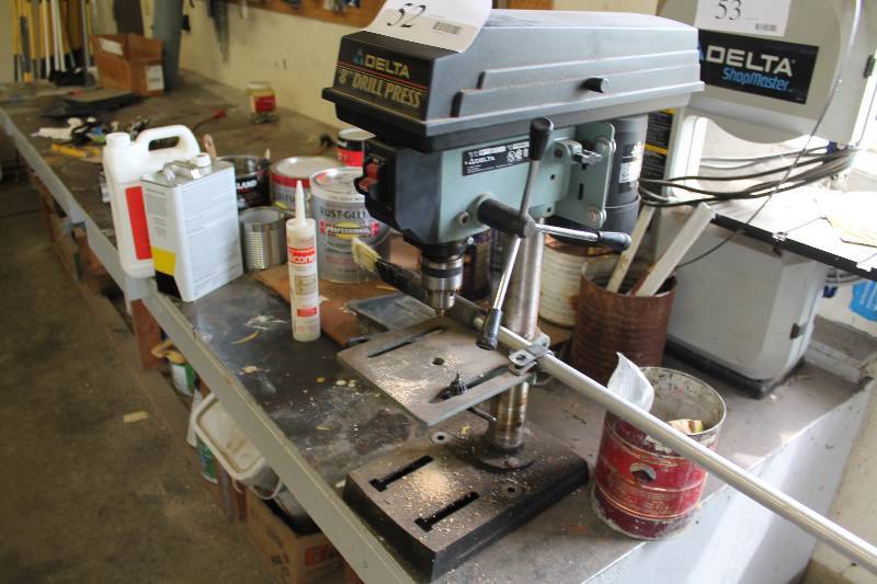 lot 52 image: Delta 8 Drill Press Model 11-950Type 2.