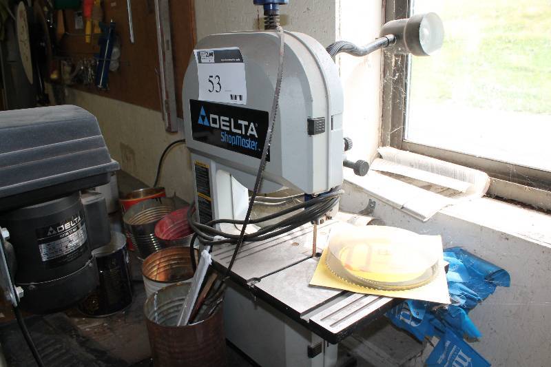lot 53 image: Delta Shopmaster Table Saw wCord Type 1 Serial No. 083422 W 3052.