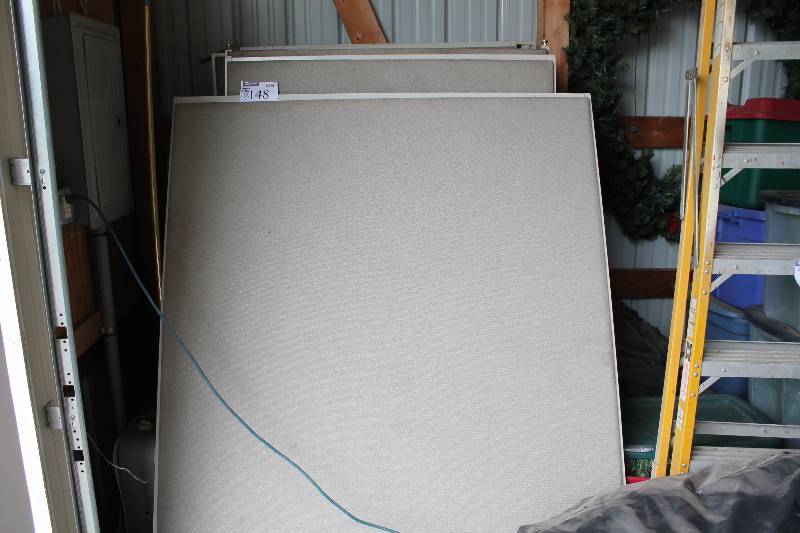 lot 148 image: Cubicle Walls  Display Board app. 8 ct 48 x 71 (7) 60 x 71 (1).