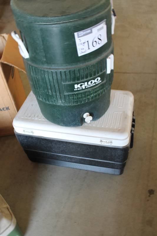 lot 168 image: Lot of (2)Plastic Coolers Including 10 Gallon Water Cooler Ice Chest.