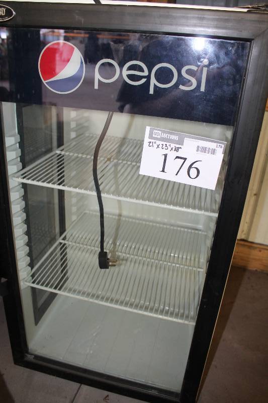 lot 176 image: Commercial Pepsi Refrigerator w2 Adjustable Racks 21 x 23 x 38.