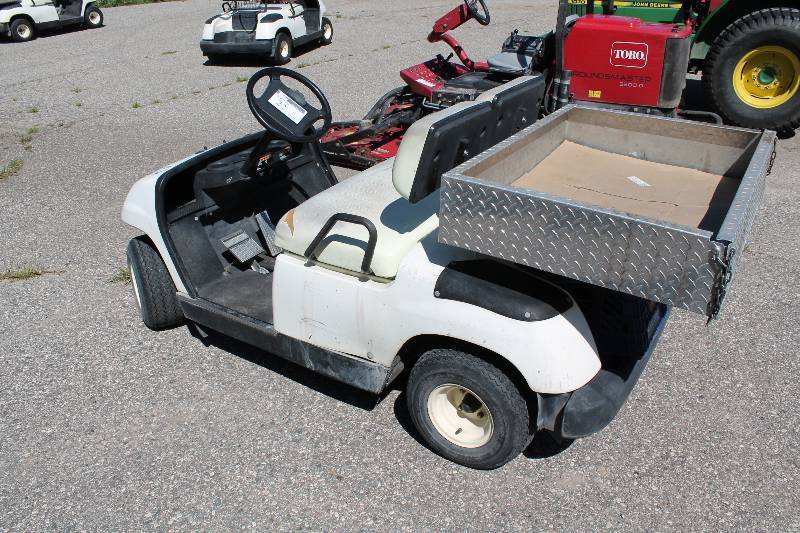 lot 22 image: Yamaha Motor Golf Cart wMetal Bin Attachment Model G16A Power 7.1KW Year Manufactured 1997 296kg Dry Weight Gas Powered Tested & Operational.