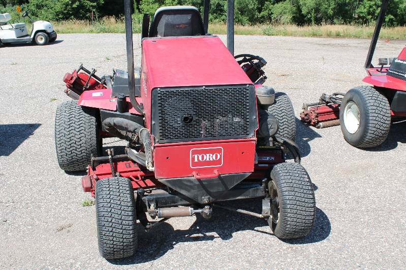 lot 9 image: Toro Reelmaster 5200-D Lawn Mower wOverhead Awning & Mowing Blade Attachment Red Tested & Operational.