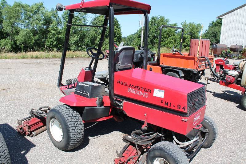 lot 2 image: Toro Reelmaster 5100-D Lawn Mower wOverhead Awning & Mowing Blade Attachment Red Tested & Operational.