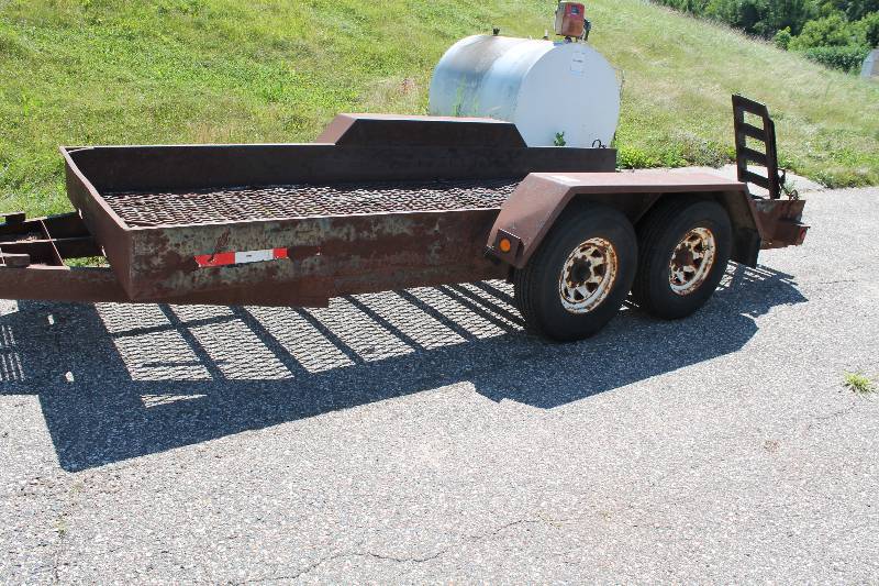 lot 284 image: Automotive Trailer w4 Wheels Metal Construction Grate Platform Includes Loading Platforms 104 x 256.