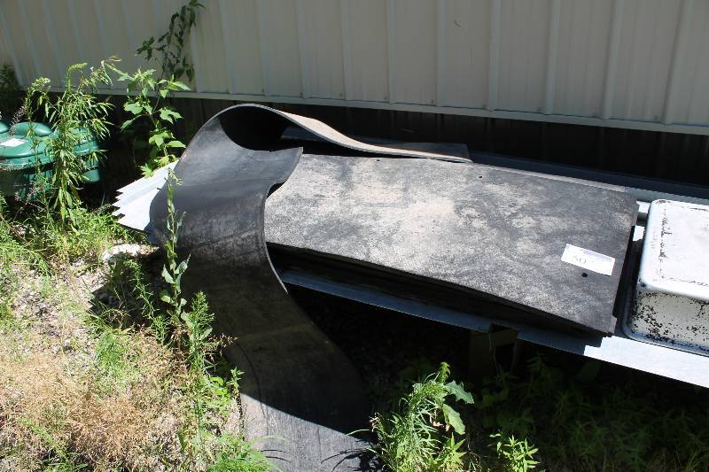 lot 50 image: Lot of (app. 7 ct) Driving Range Tee-Off Pads wRubber Bases.