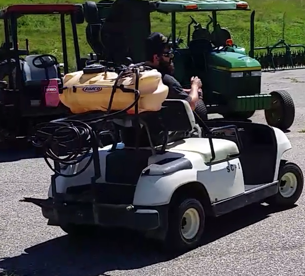 lot 15 image: Yamaha Motor Golf Cart wSprayer Bucket & Hose Attachment Model G16A Power 7.1KW Year Manufactured 1997 296kg Dry Weight Gas Powered Tested and Operational.