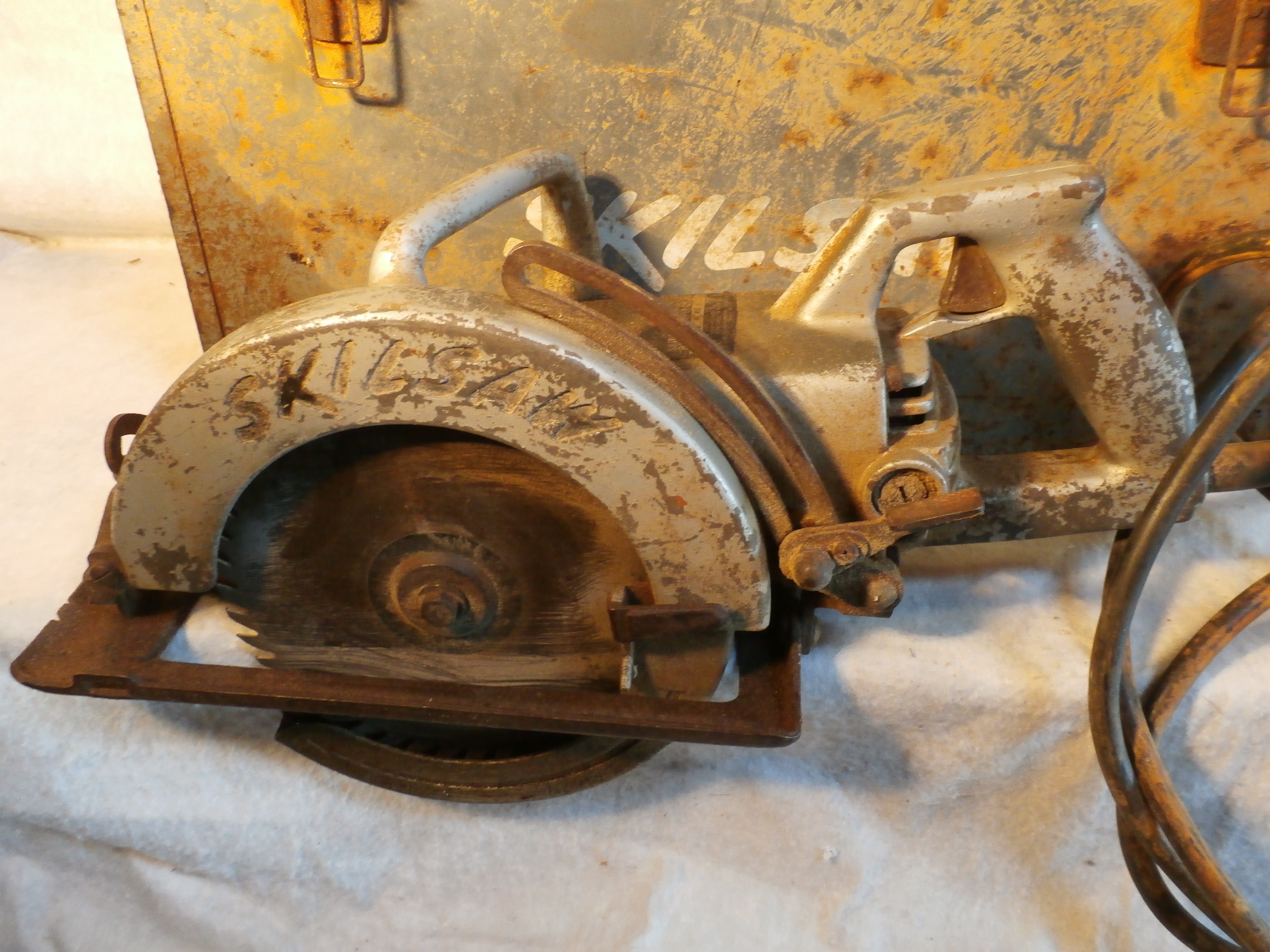 Skill Saw