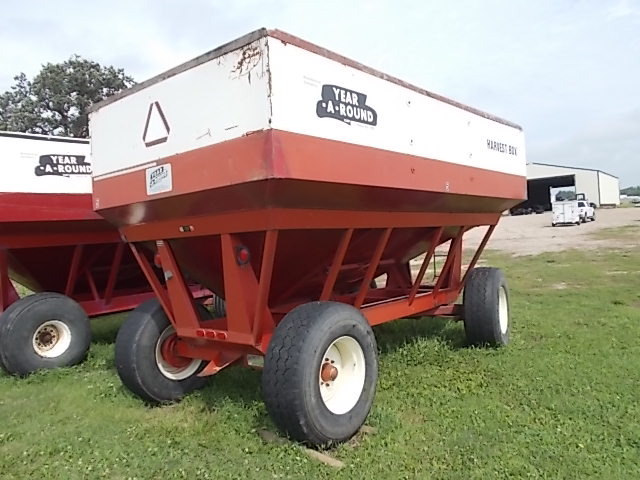 lot 9 image: Year-A-Round Model 550 Harvest Box,...