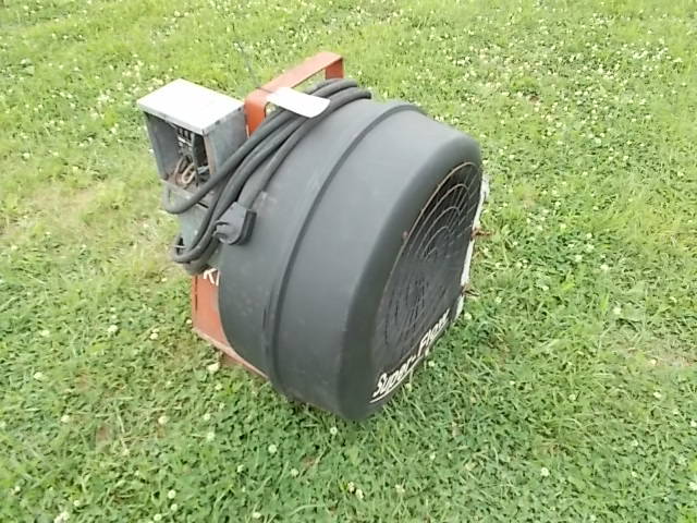 lot 15 image: Keho Superflow Grain Bin Blower, 7....
