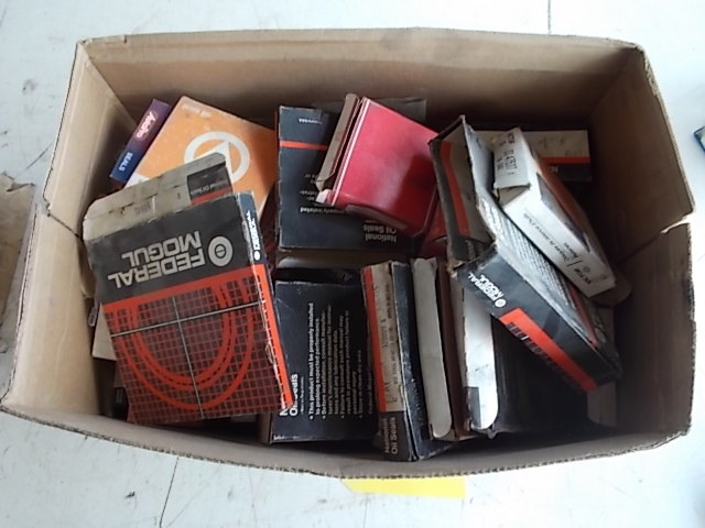 lot 92 image: Asstd Oil Seals...