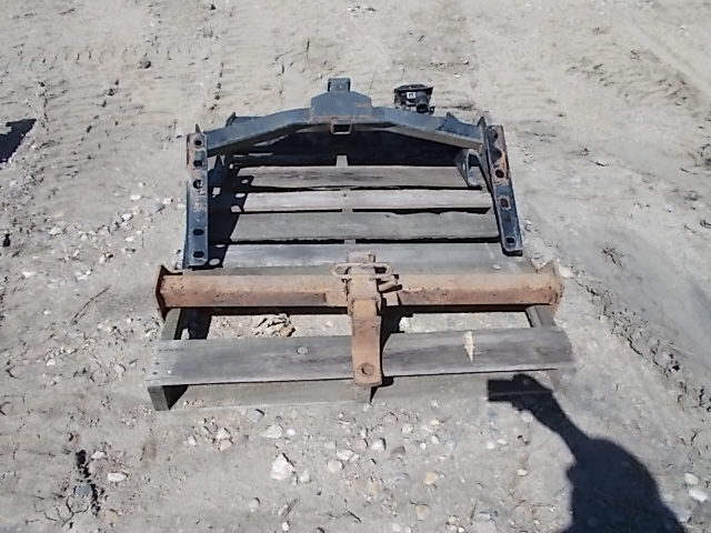 lot 157 image: (3) Asstd Trailer Hitches...