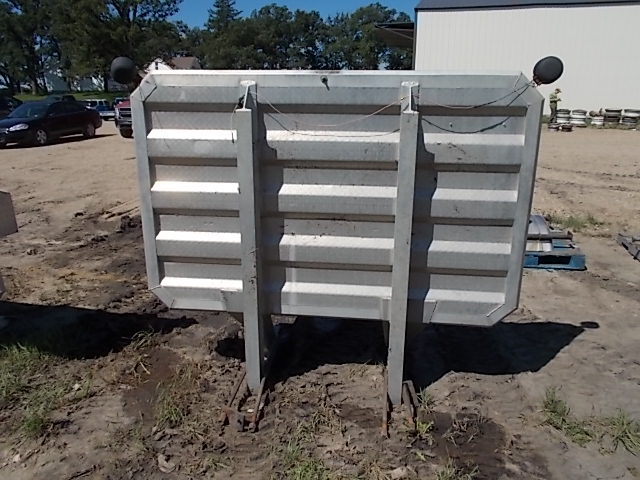 lot 163 image: ZamZow Aluminum Headache Rack...