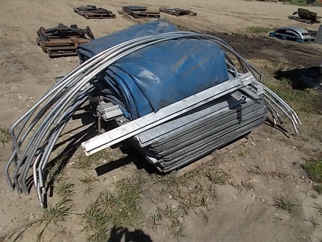 lot 165 image: 48 Flatbed Trailer Side Kit with 4...