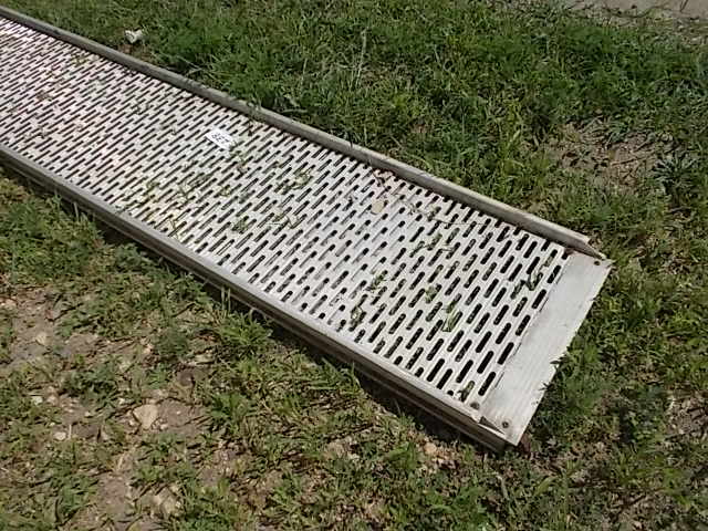 lot 238 image: Aluminum Ramp, 2 x 10.5...