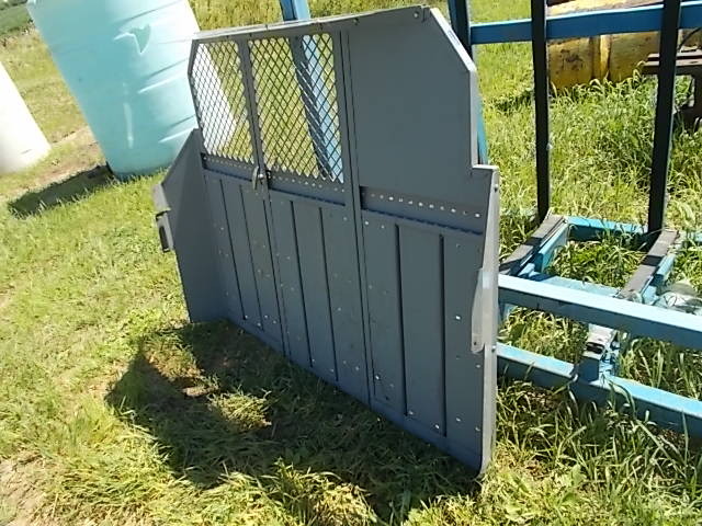 lot 242 image: Bulkhead For Full Size Van...