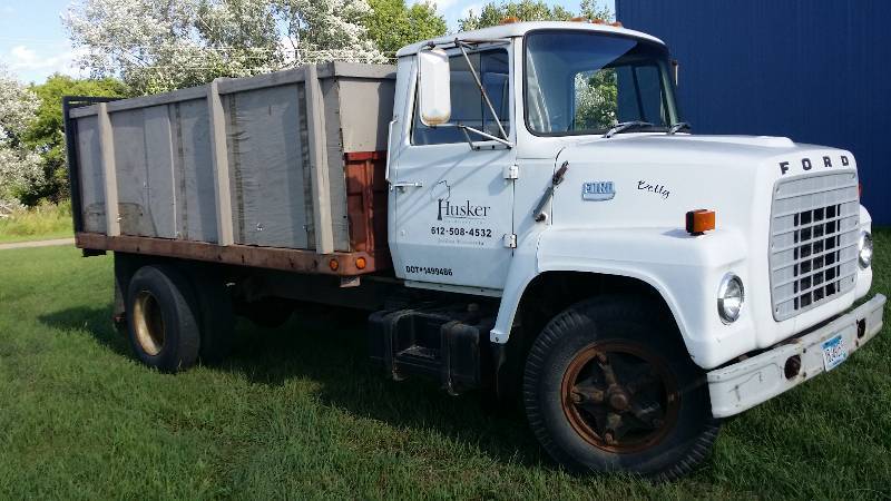 1976 FORD TK Dump Truck