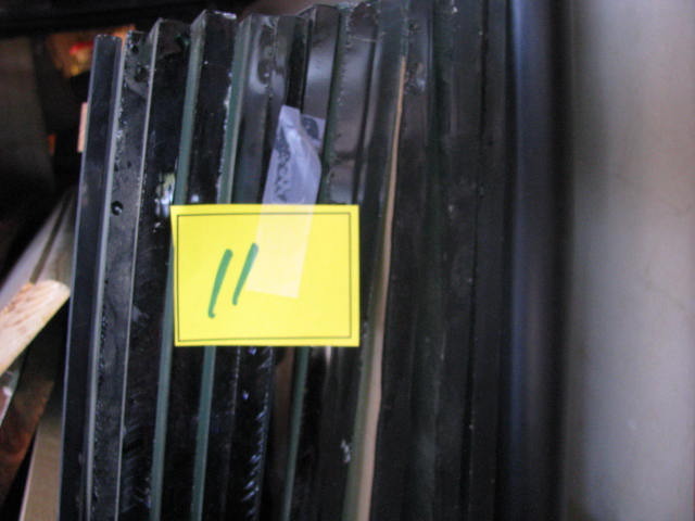 4    thick glass shelving