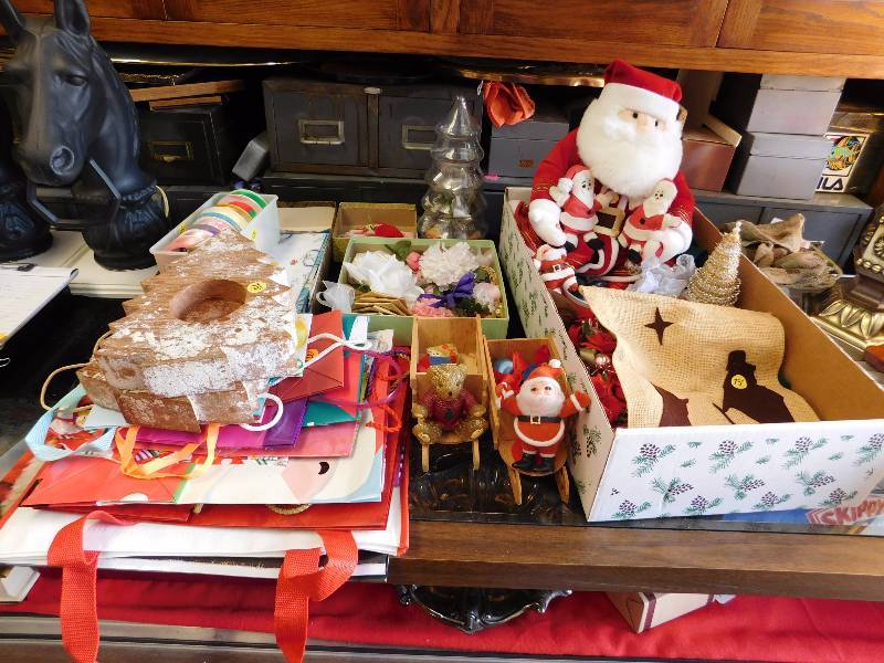 very vintage christmas supplies