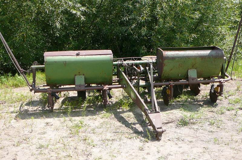 John Deere Corn Planter