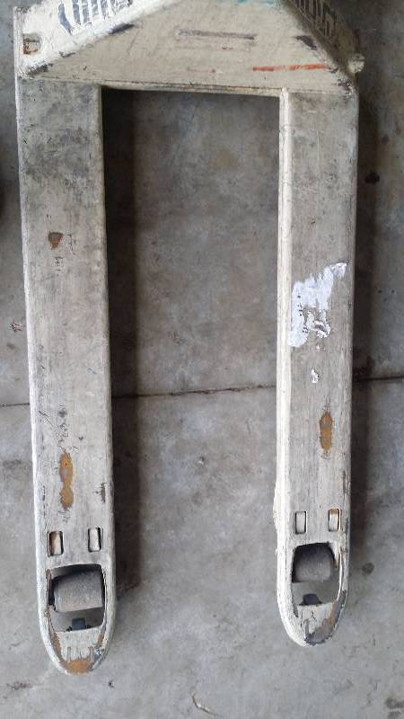 Pallet jack