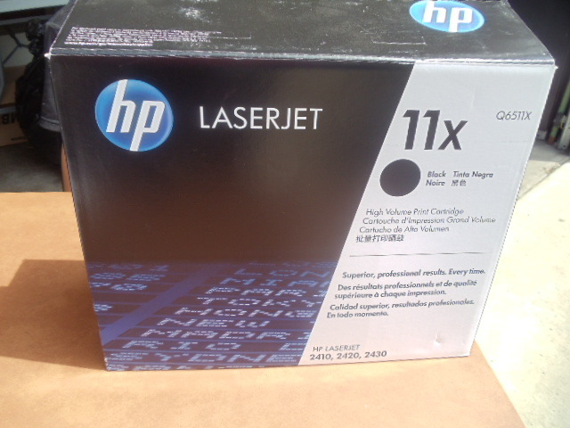 lot 24 image: HP LaserJet Cartridge
