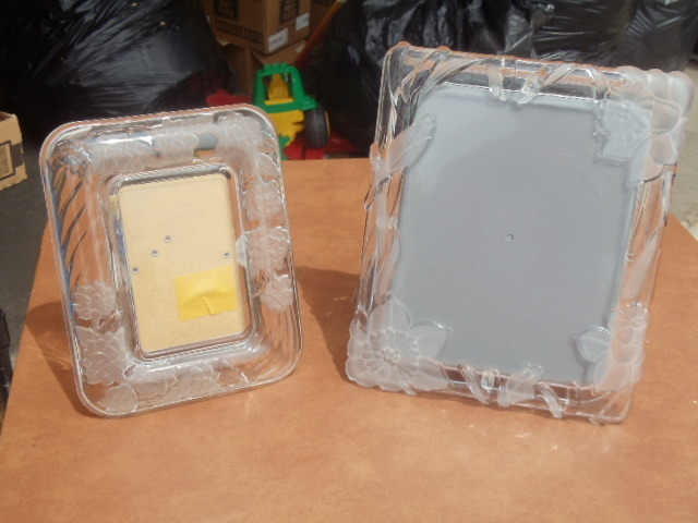 lot 30 image: Crystal Picture Frames