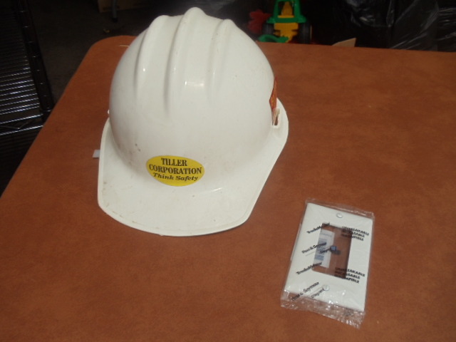 lot 39 image: Hard Hat LightOutlet Cover